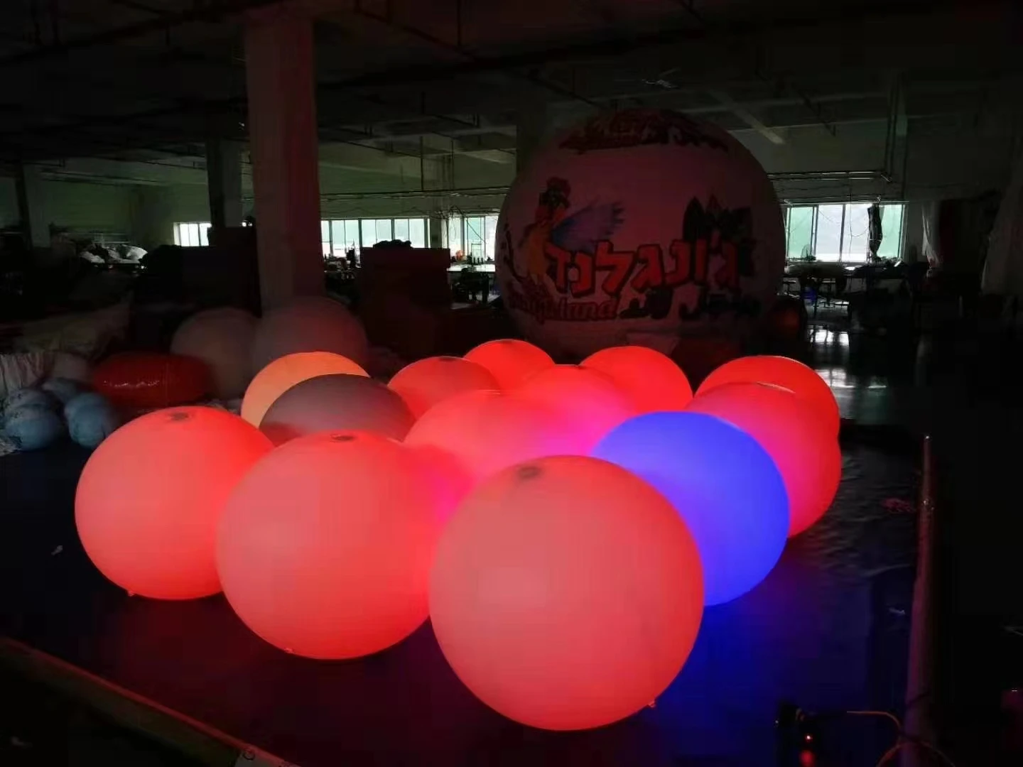 Bola PVC Tiup Raksasa Berwarna - Led Balloon Light ulasan dan harga